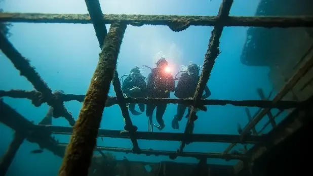 PADI Advanced Open Water Diver course at The Wave Diving Center — photo 3