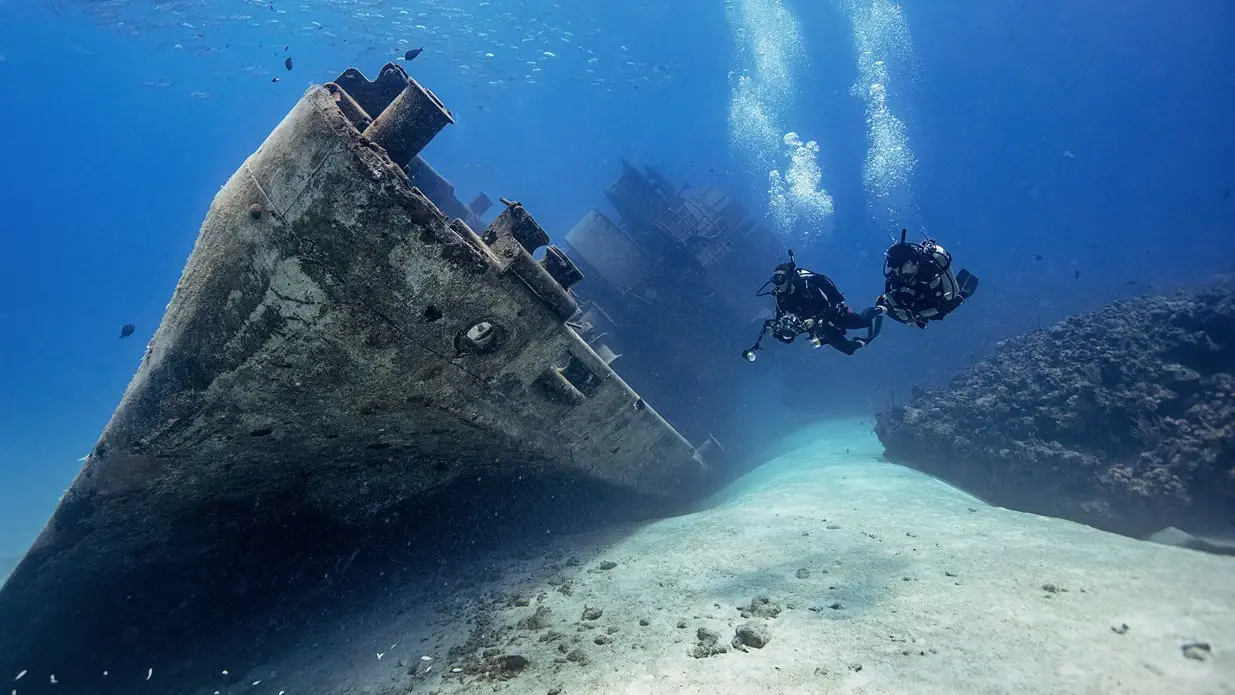 Wreck Diver course at The Wave Diving Center — photo 1